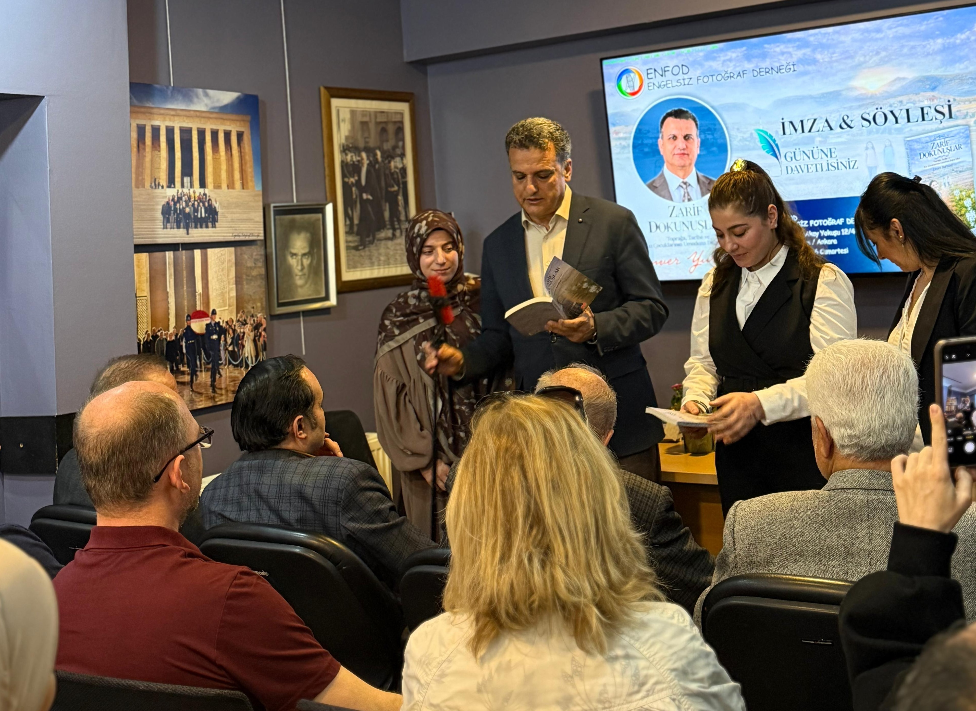 YURTDAŞ’TAN SÖYLEŞİ VE İMZA GÜNÜ